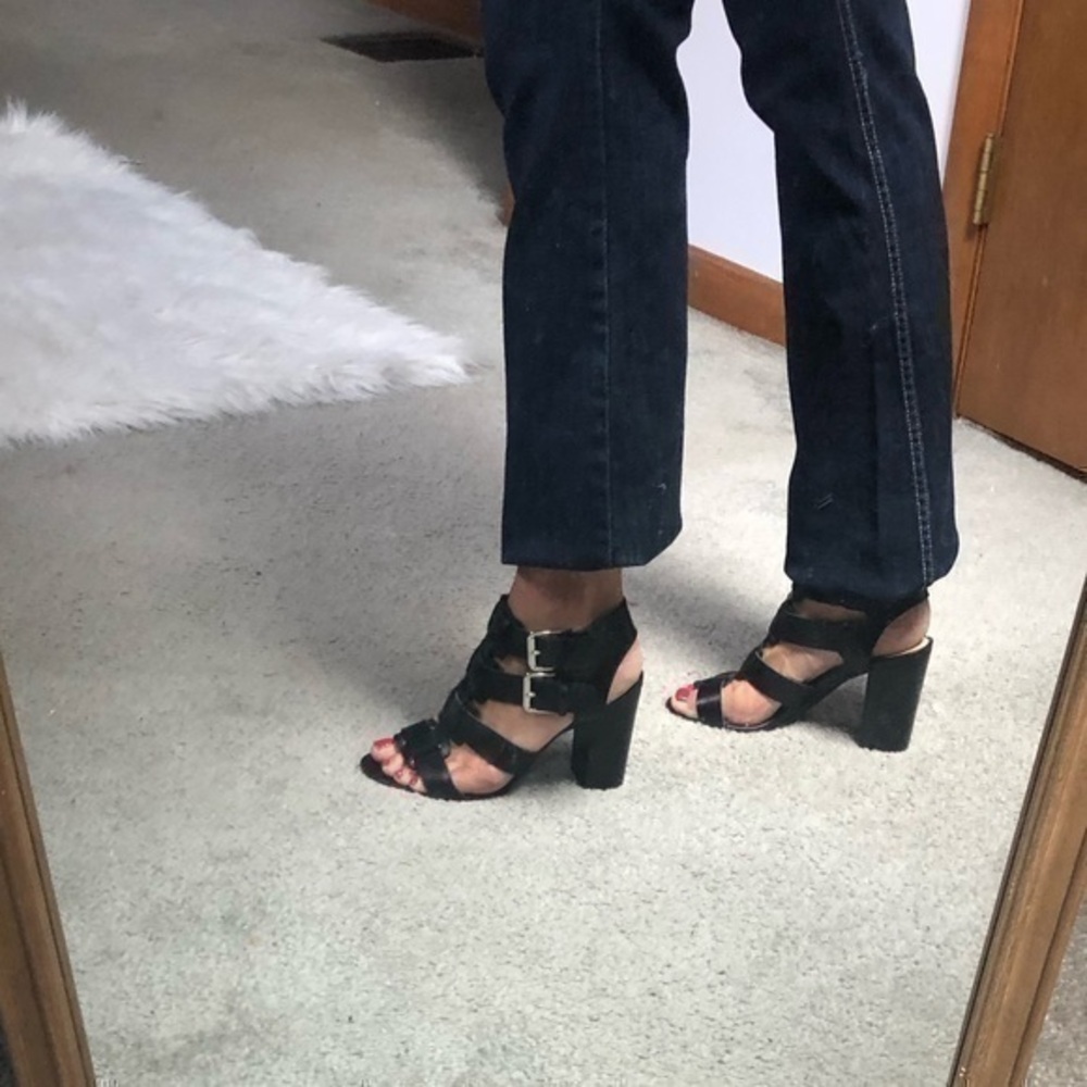 Madden girl strap pay sandals sz 7.5